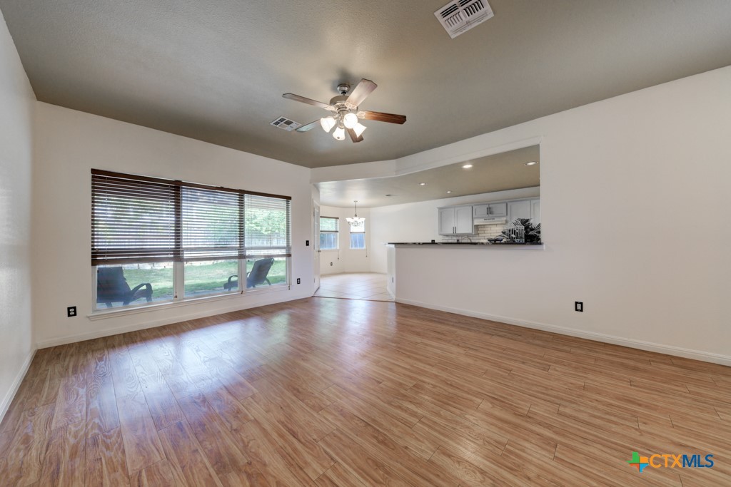 New Braunfels, Texas 78130, United States, 3 Bedrooms Bedrooms, ,2 BathroomsBathrooms,Residential,Pending,45992