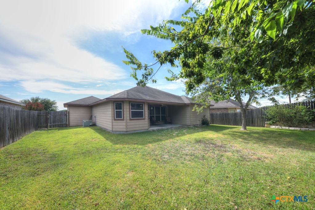 New Braunfels, Texas 78130, United States, 3 Bedrooms Bedrooms, ,2 BathroomsBathrooms,Residential,Pending,45992