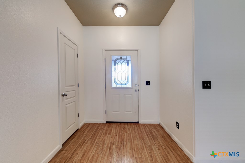 New Braunfels, Texas 78130, United States, 3 Bedrooms Bedrooms, ,2 BathroomsBathrooms,Residential,Pending,45992