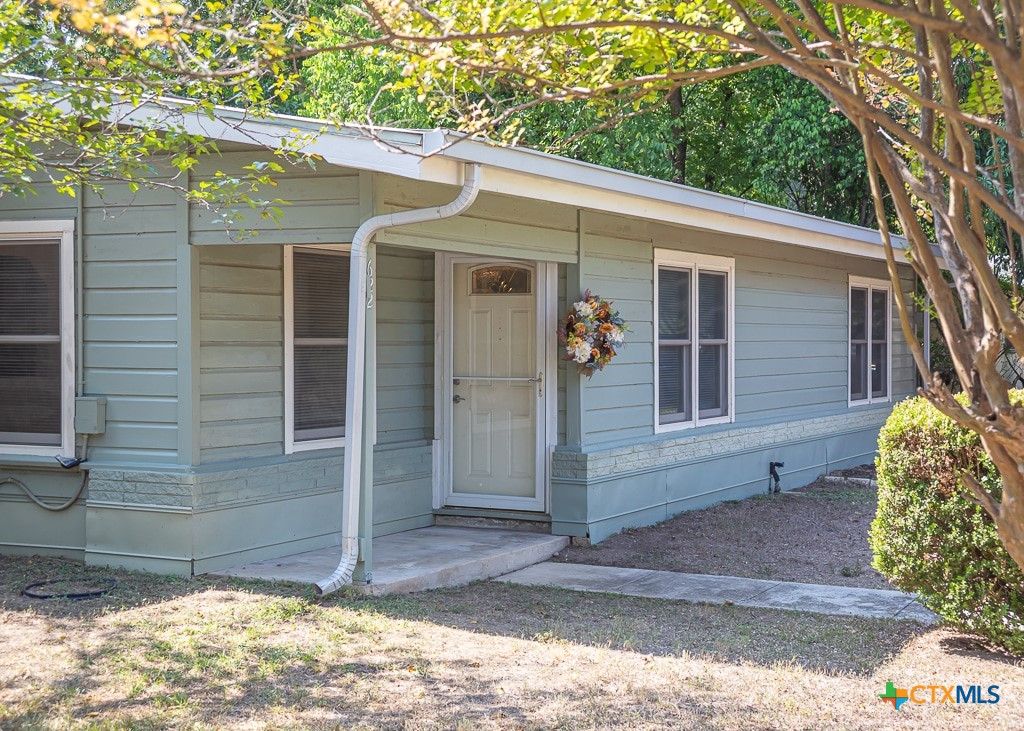 Photo of 622 Conway Drive, San Marcos, TX 78666 (MLS # 593036)