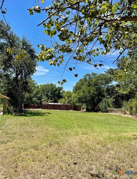 Photo 1 of 8 — 505 E 4th Street, Cameron, TX 76520