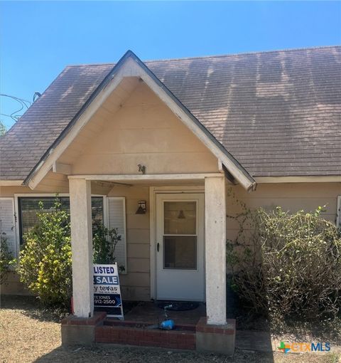 A home in Del Valle