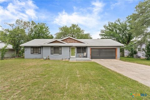 Photo of 1406 N Penelope Street, Belton, TX 76513 (MLS # 612976)