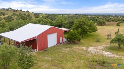 Photo of 428 Summit Spring Lane, Johnson City, TX 78636 (MLS # 616381)