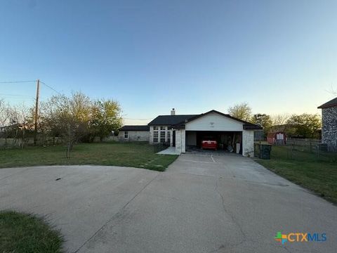 Photo of 4908 Clear Creek Road, Killeen, TX 76549 (MLS # 608494)