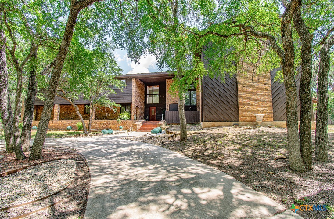 1414 Eagle Trail