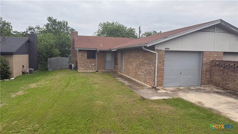 Photo of 1202 Charisse Street, Killeen, TX 76543 (MLS # 611146)
