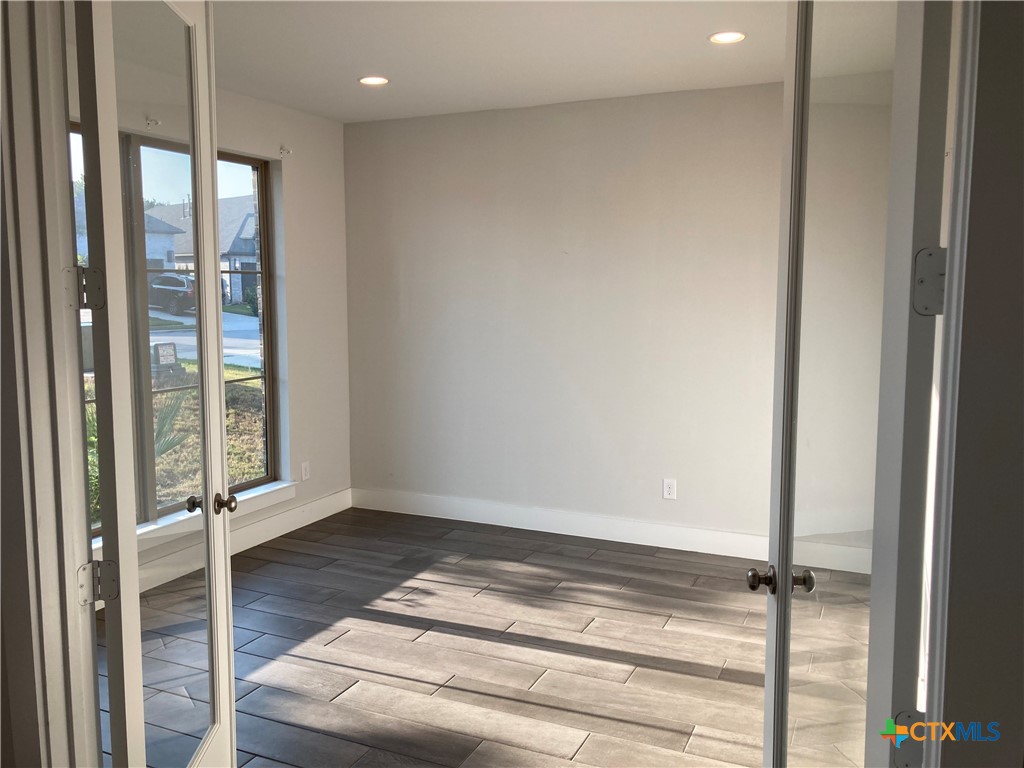 273 Eagle Ford Drive