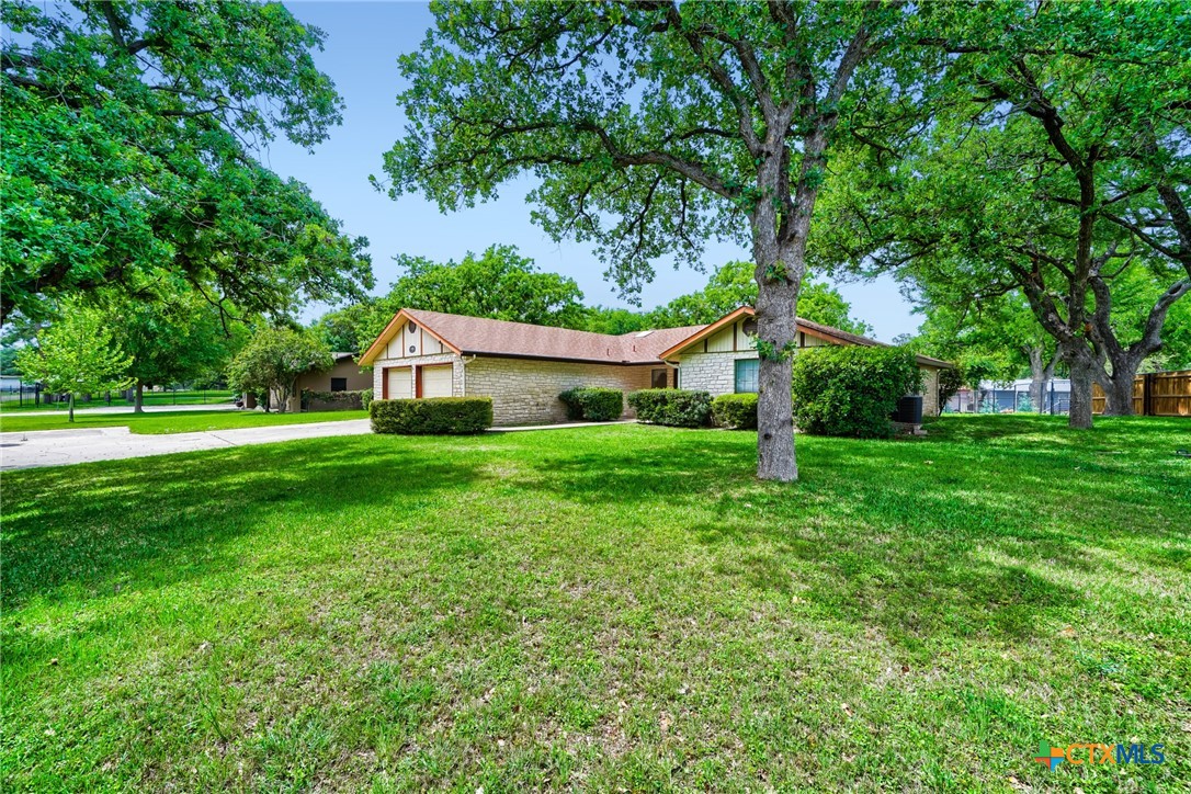 1406 Highland Drive