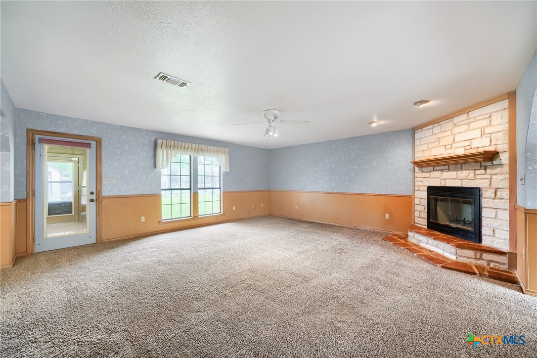 1406 Highland Drive