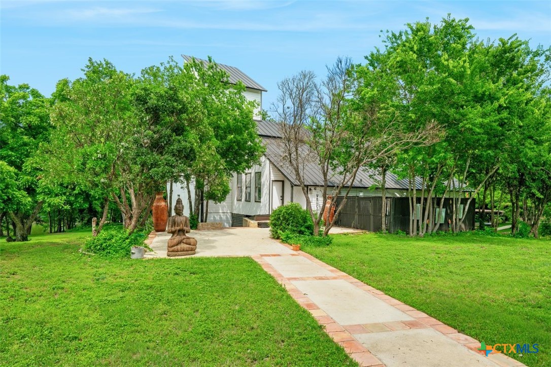 102 Lenz Drive
