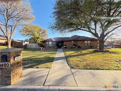 Photo of 1402 Hawk Trail Trail, Copperas Cove, TX 76522 (MLS # 607892)