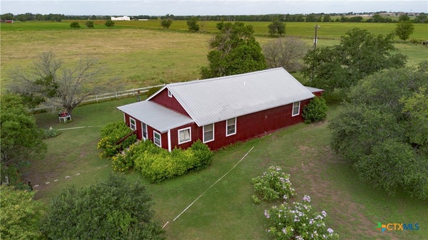 402 HAPPY HAVEN RD, MCQUEENEY, TX 78123 - Image 5757ee20465ad47a9b3dabdcbce7ec83/554056428