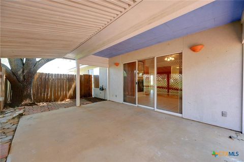 A home in Canyon Lake