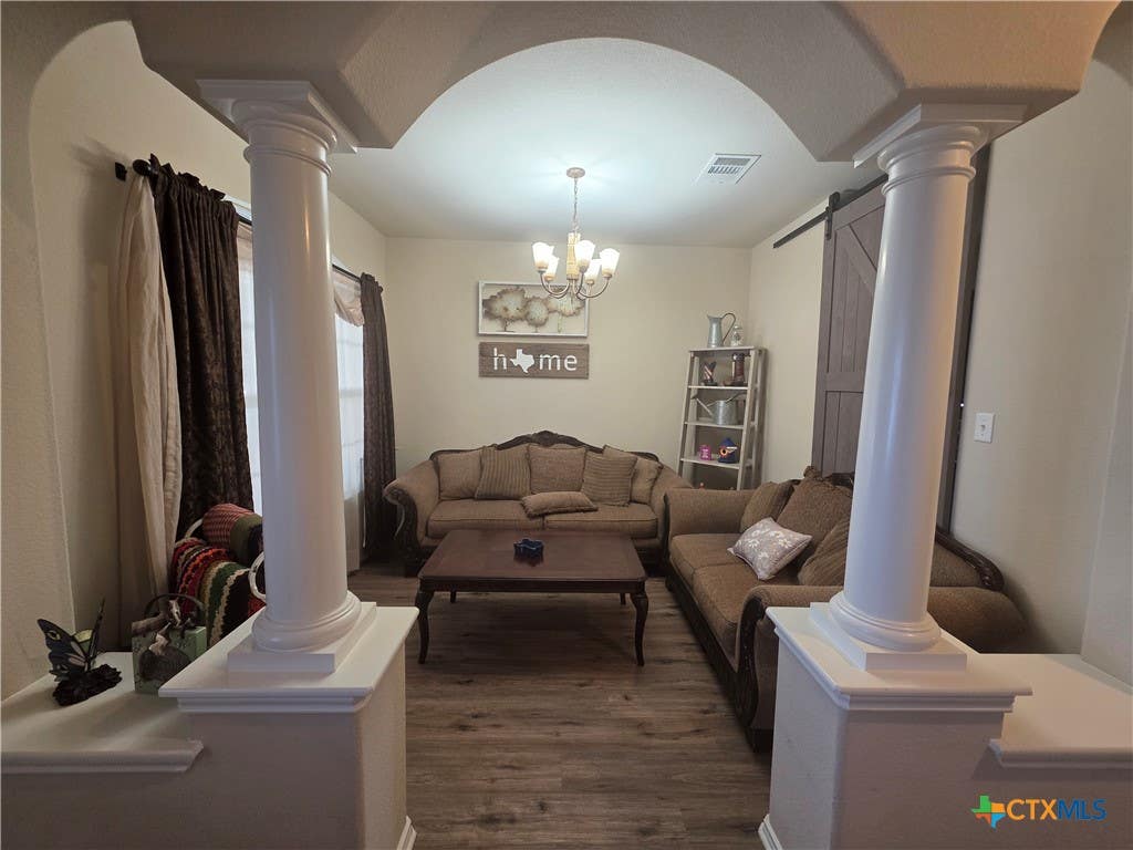 Photo of 2105 Lindsey Drive, Copperas Cove, TX 76522 (MLS # 622407)