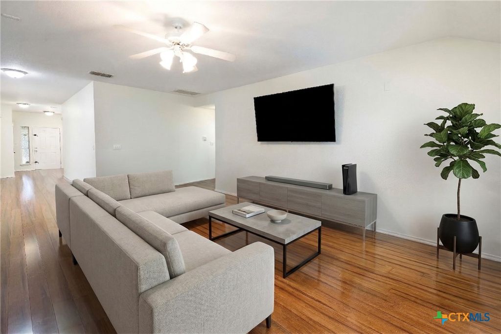 Photo of 8927 Liberty View, Converse, TX 78109 (MLS # 610436)