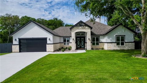 A home in McQueeney