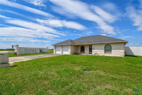 A home in El Campo