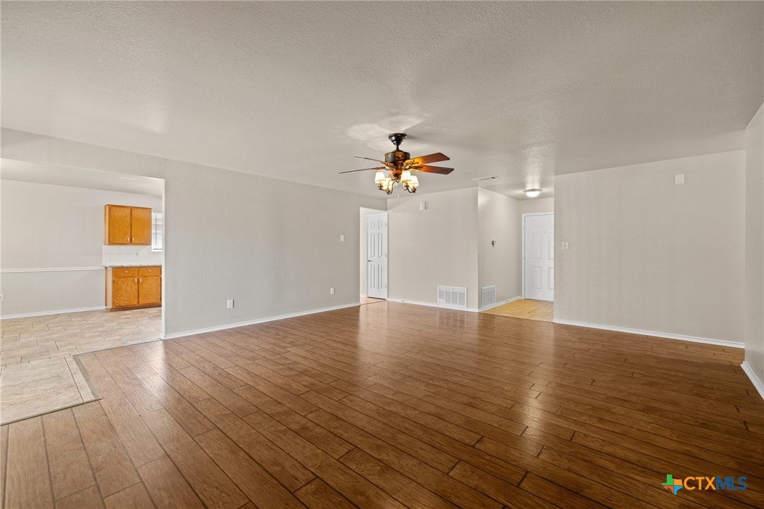 4304 Lonesome Dove Drive