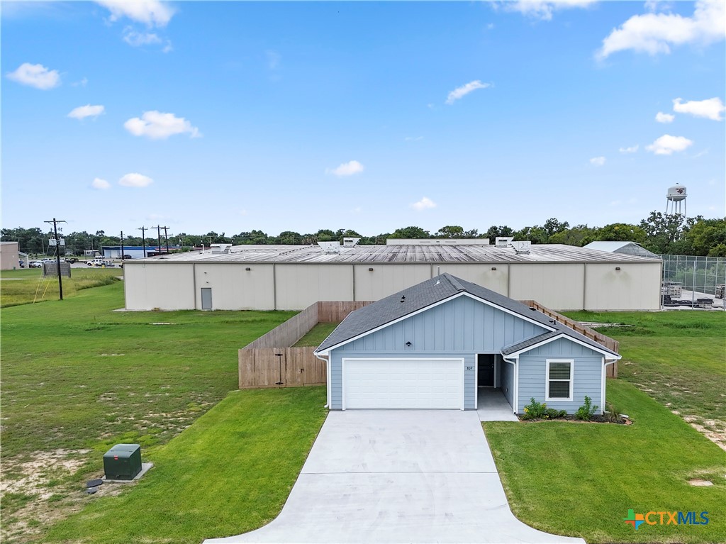 809 Flycatcher Drive