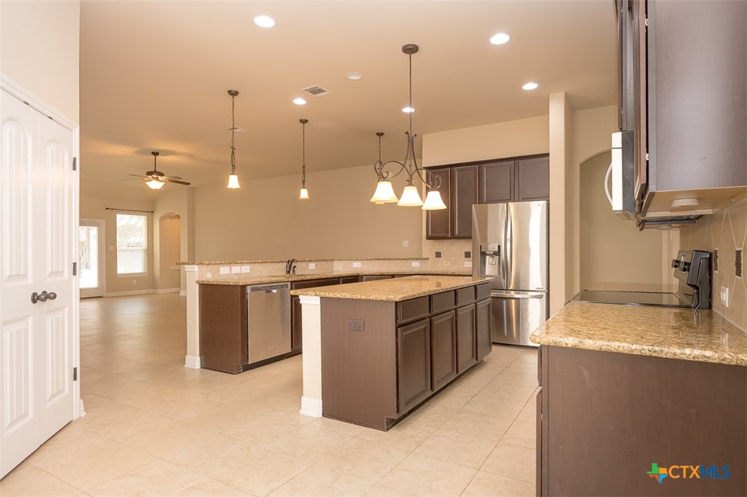 811 Cathedral Court