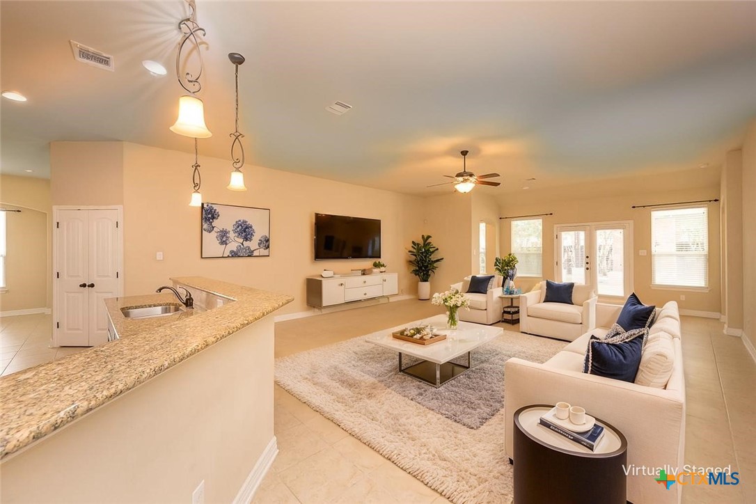 811 Cathedral Court