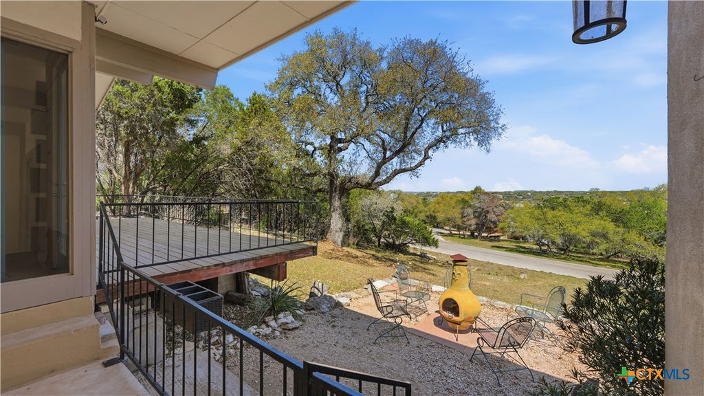 Photo of 1268 W Lakeside Drive, Canyon Lake, TX 78133 (MLS # 608417)