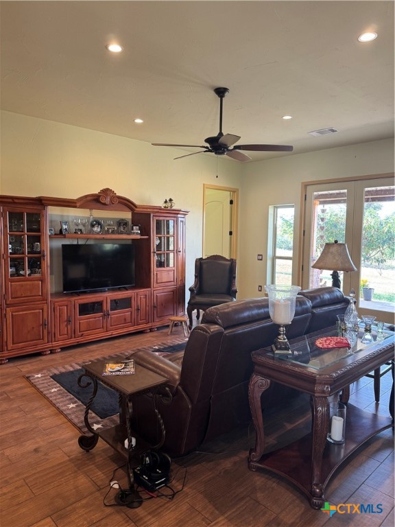 212 E Rio Llano Drive