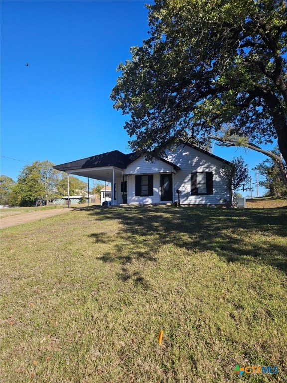 105 & 109 E Leon Street