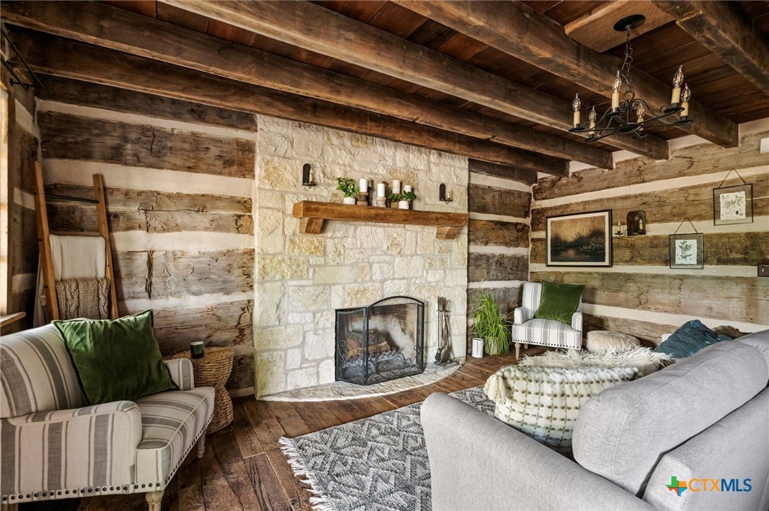 401 Clear Creek Lane