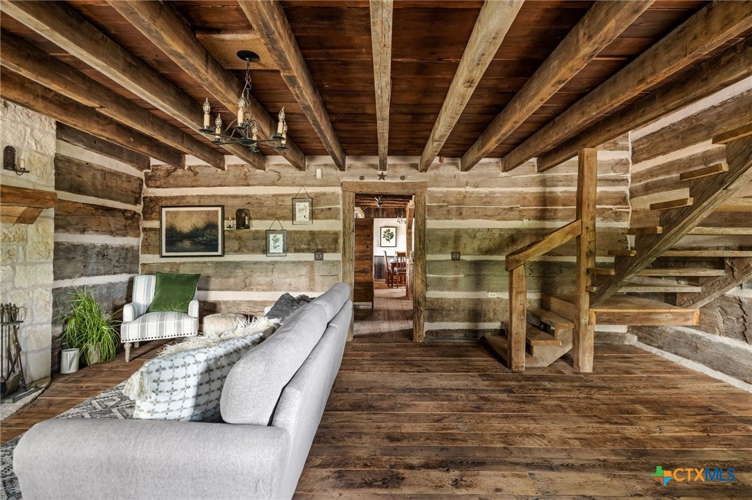 401 Clear Creek Lane