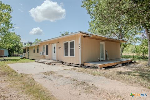 705 W Ash Street Edna TX 77957