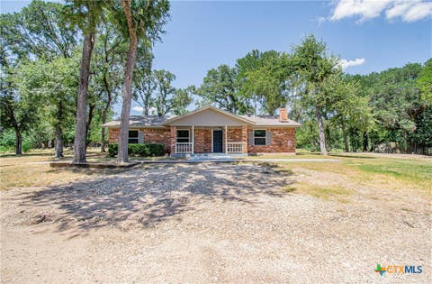 Photo of 13260 Estate Trail, Belton, TX 76513 (MLS # 618422)