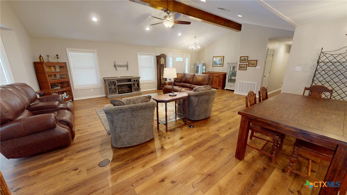 1371 Fannin Oaks Drive