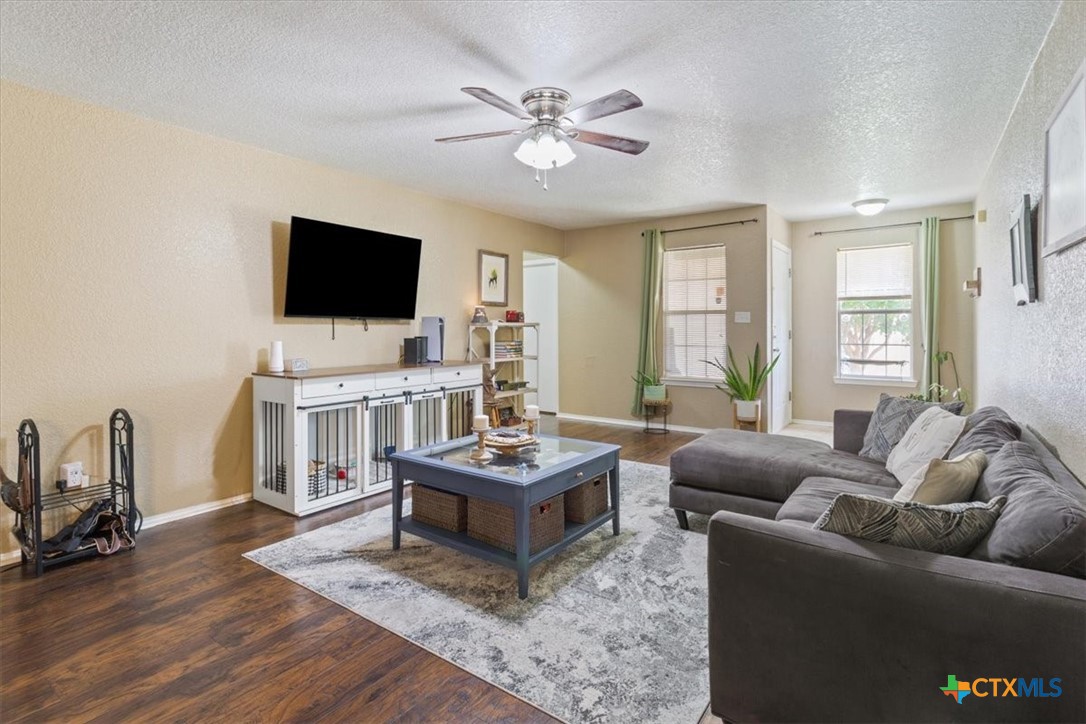 2202 Clairidge Avenue