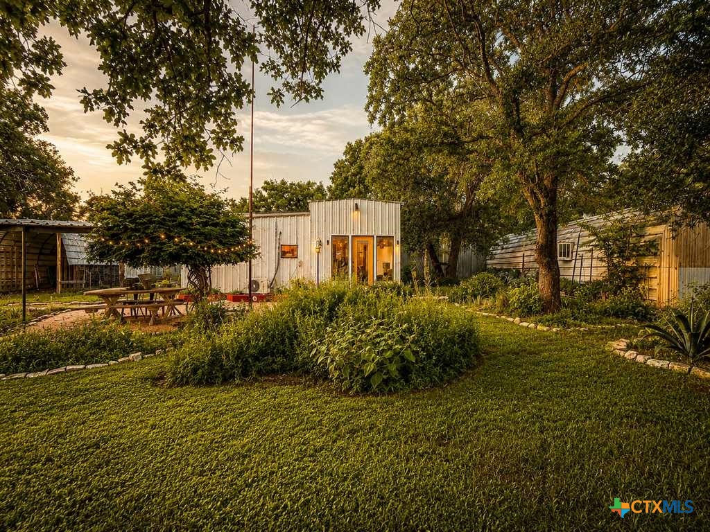 Photo 1 of 28 — 128 E Castlewood Drive, Marble Falls, TX 78654
