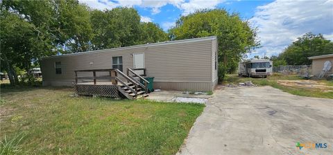 385 Gallagher Road McQueeney TX 78123
