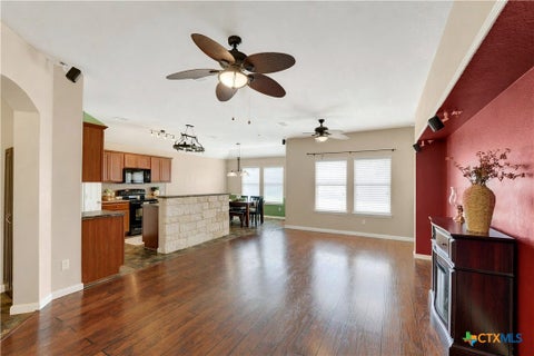 Photo of 213 Teron Drive, San Marcos, TX 78666 (MLS # 618962)