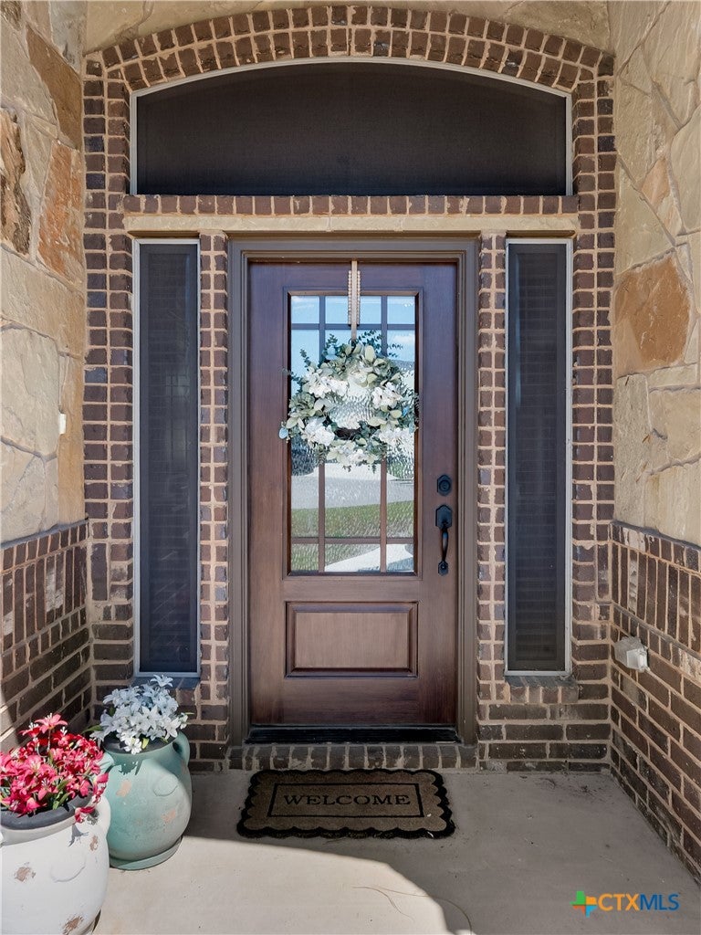 812 Eagle Crest Cove