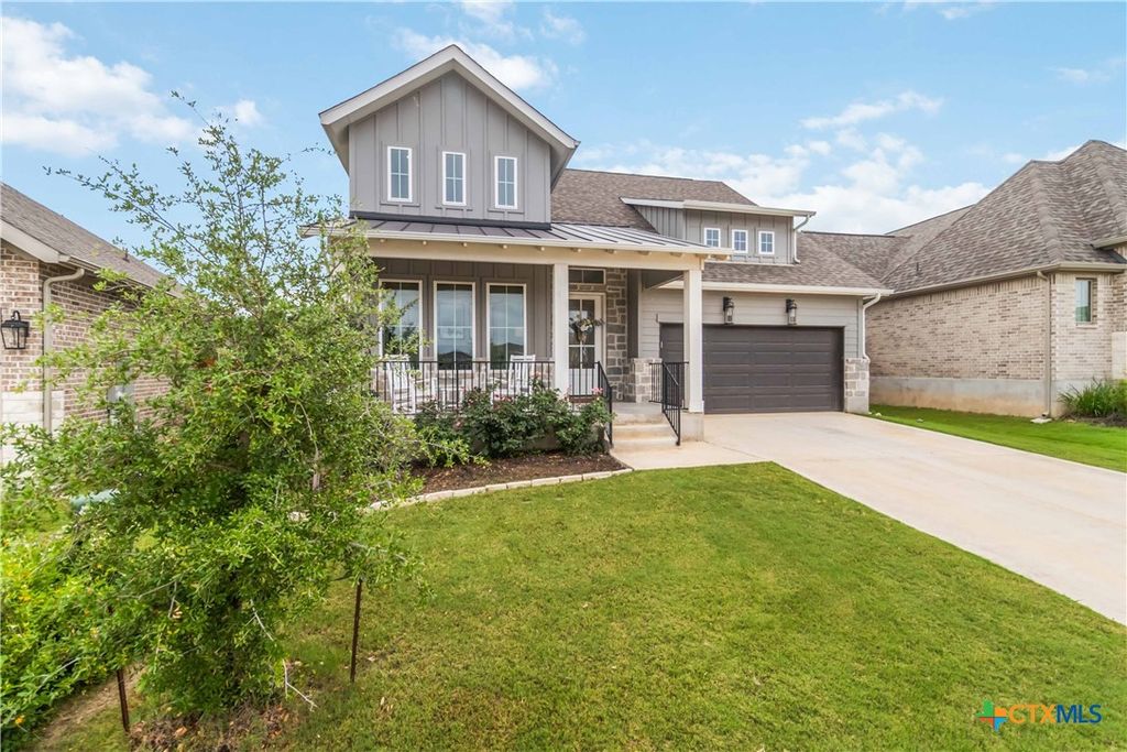 Photo of 612 Vireos Street, New Braunfels, TX 78132 (MLS # 615222)
