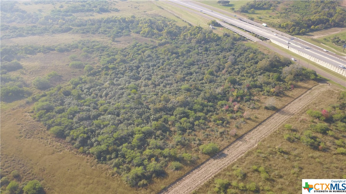 00 NE Zac Lentz Parkway