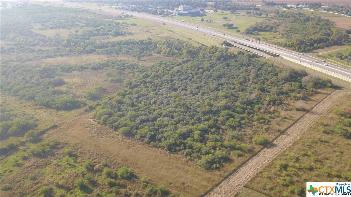 00 NE Zac Lentz Parkway