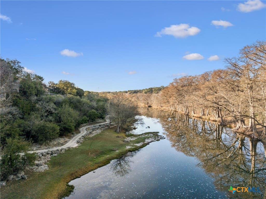 Photo of 358 Mariposa Loop, New Braunfels, TX 78132 (MLS # 606403)