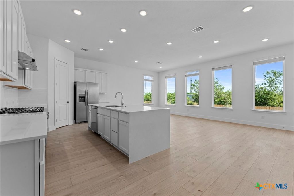 Photo of 5540 Paschal Park, New Braunfels, TX 78132 (MLS # 608470)