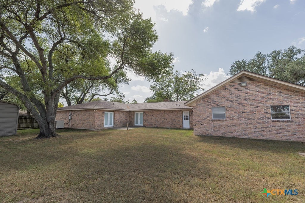 201 Oak Lane
