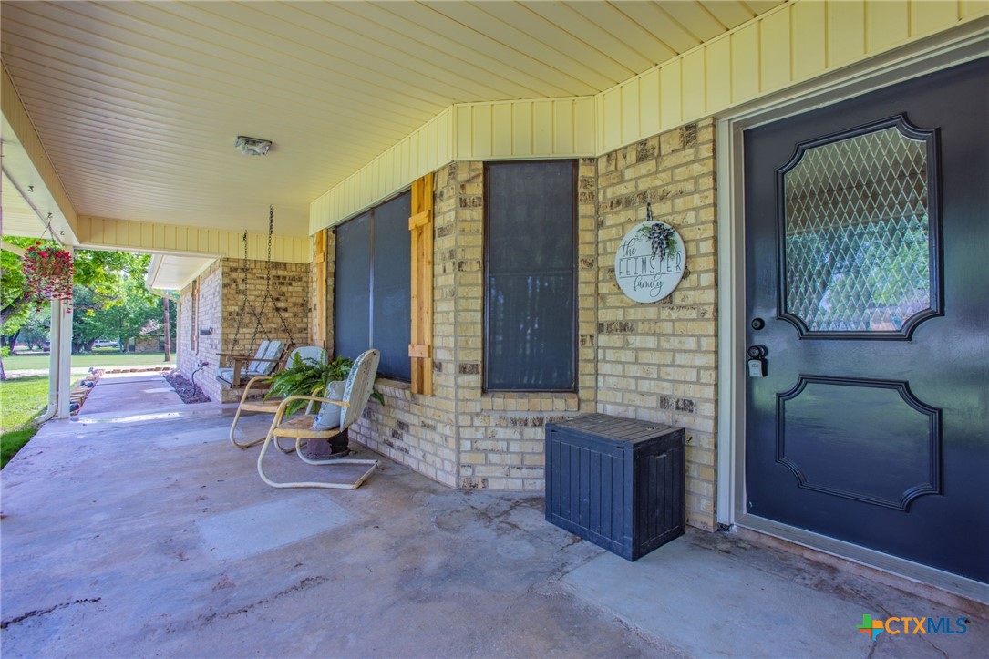 1608 Sunset Road