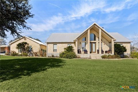 Photo of 2419 Eden Road, Seguin, TX 78155 (MLS # 600739)