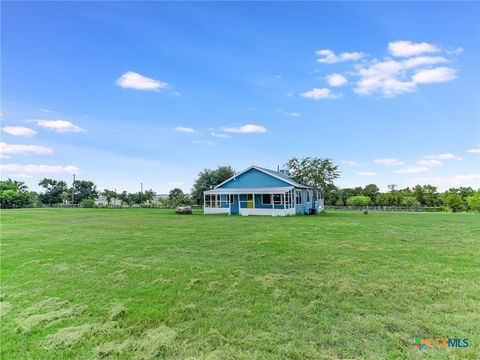 A home in Del Valle