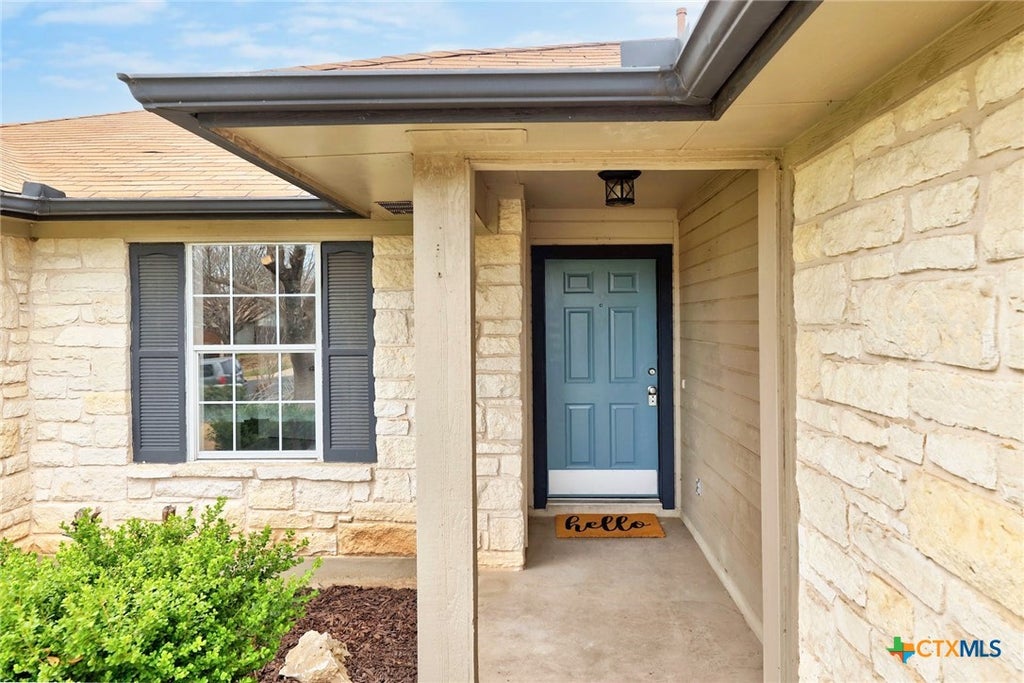 Photo of 214 Crystal Knoll Boulevard, Georgetown, TX 78626 (MLS # 622564)