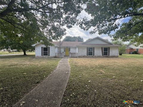 Photo of 1516 E Mclennan Avenue, Mart, TX 76664 (MLS # 595582)